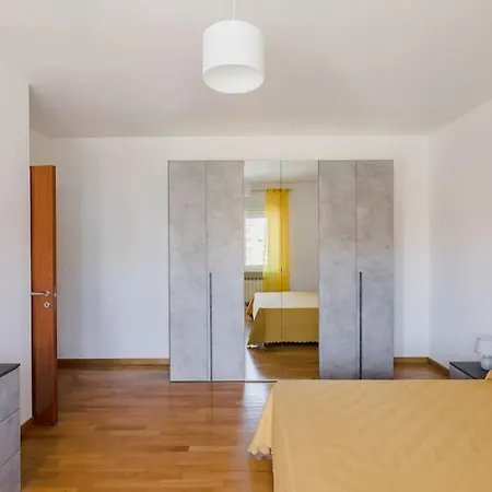 Apartment Cinecitta Incantevole E Moderno 2+2+1 Ac Wifi