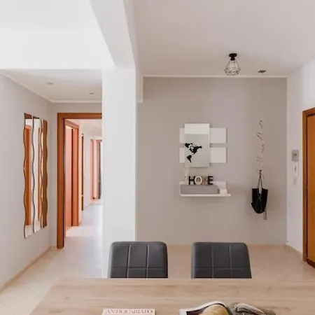 Apartment Cinecitta Incantevole E Moderno 2+2+1 Ac Wifi Rome