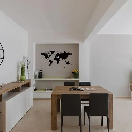 Appartement Cinecittà Incantevole E Moderno 2+2+1 Ac Wifi